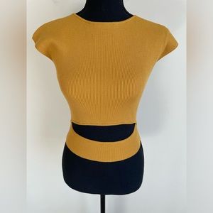 Aritzia Wilfred Sz S Yacine Cut Out Knit Top Short Sleeve Shirt Mustard Yellow